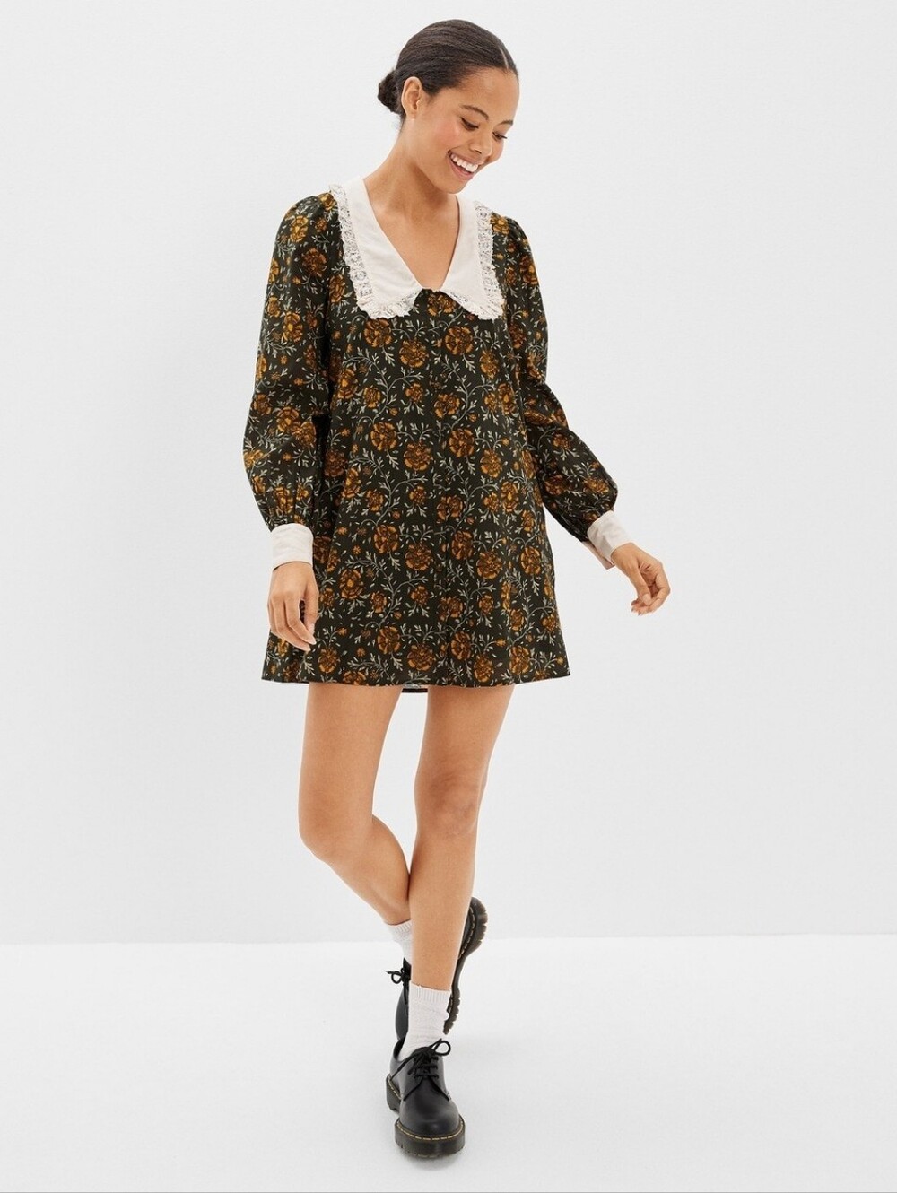 American Eagle Floral Peter Pan Lace Collar Long Sleeve Mini Dress L